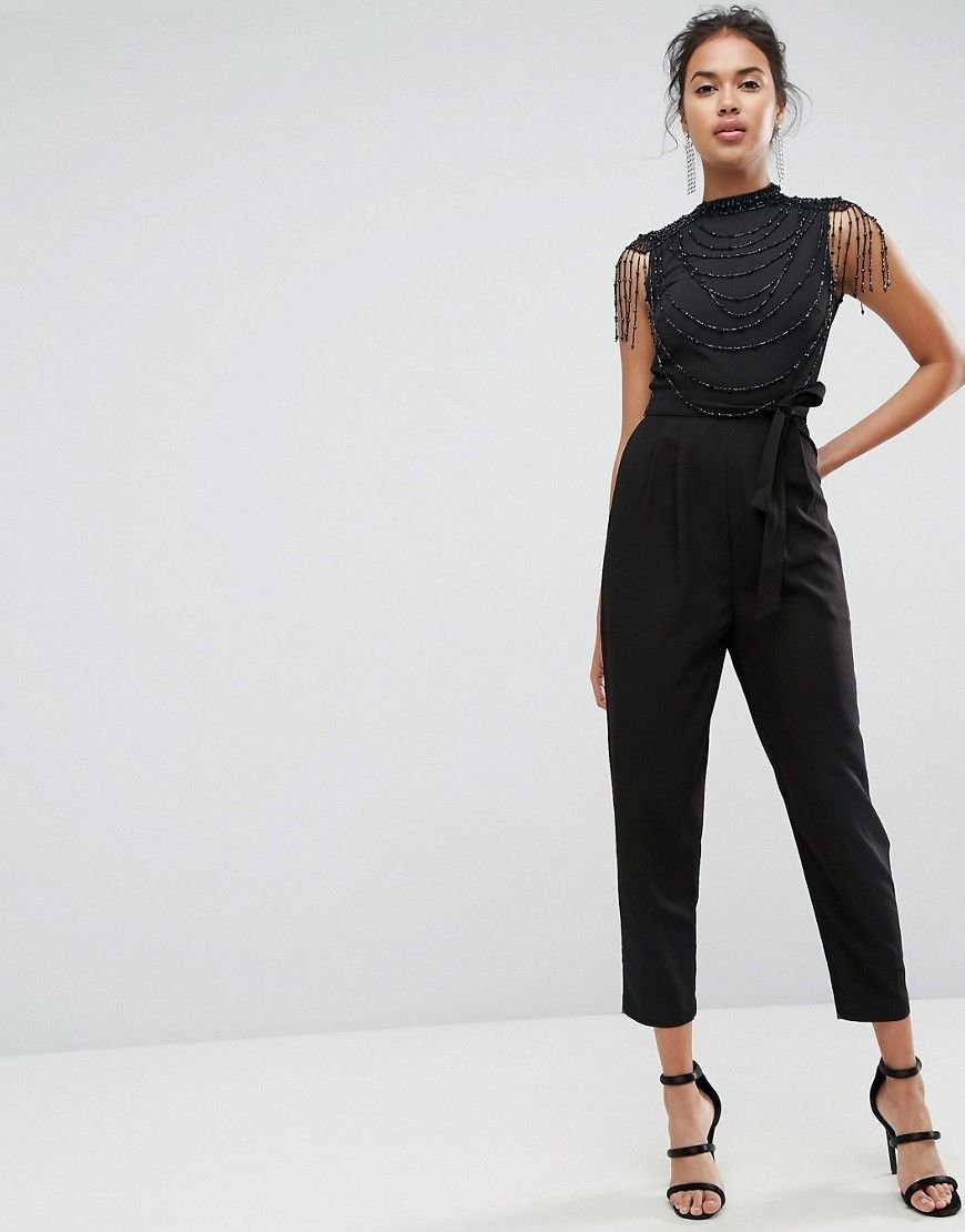 Аксессуары к черному комбинезону