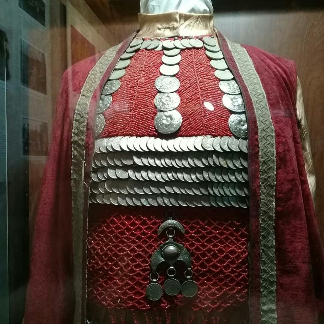 Башкирские нагрудники тушелдерек