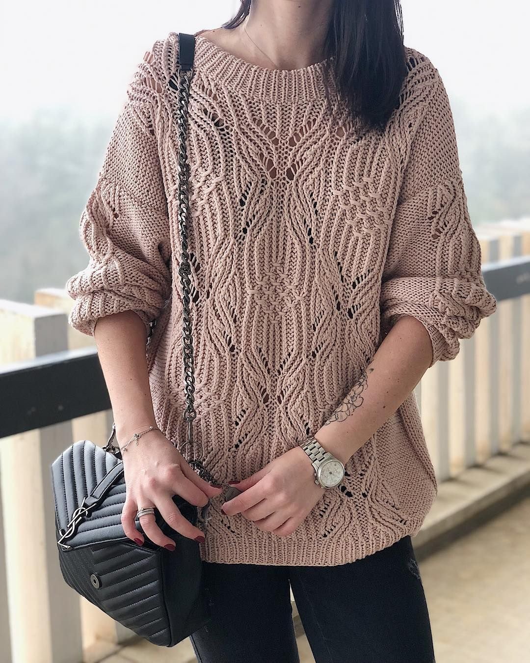 Свитер оверсайз