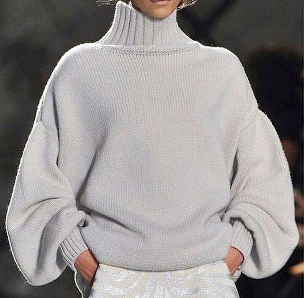 Объемный свитер