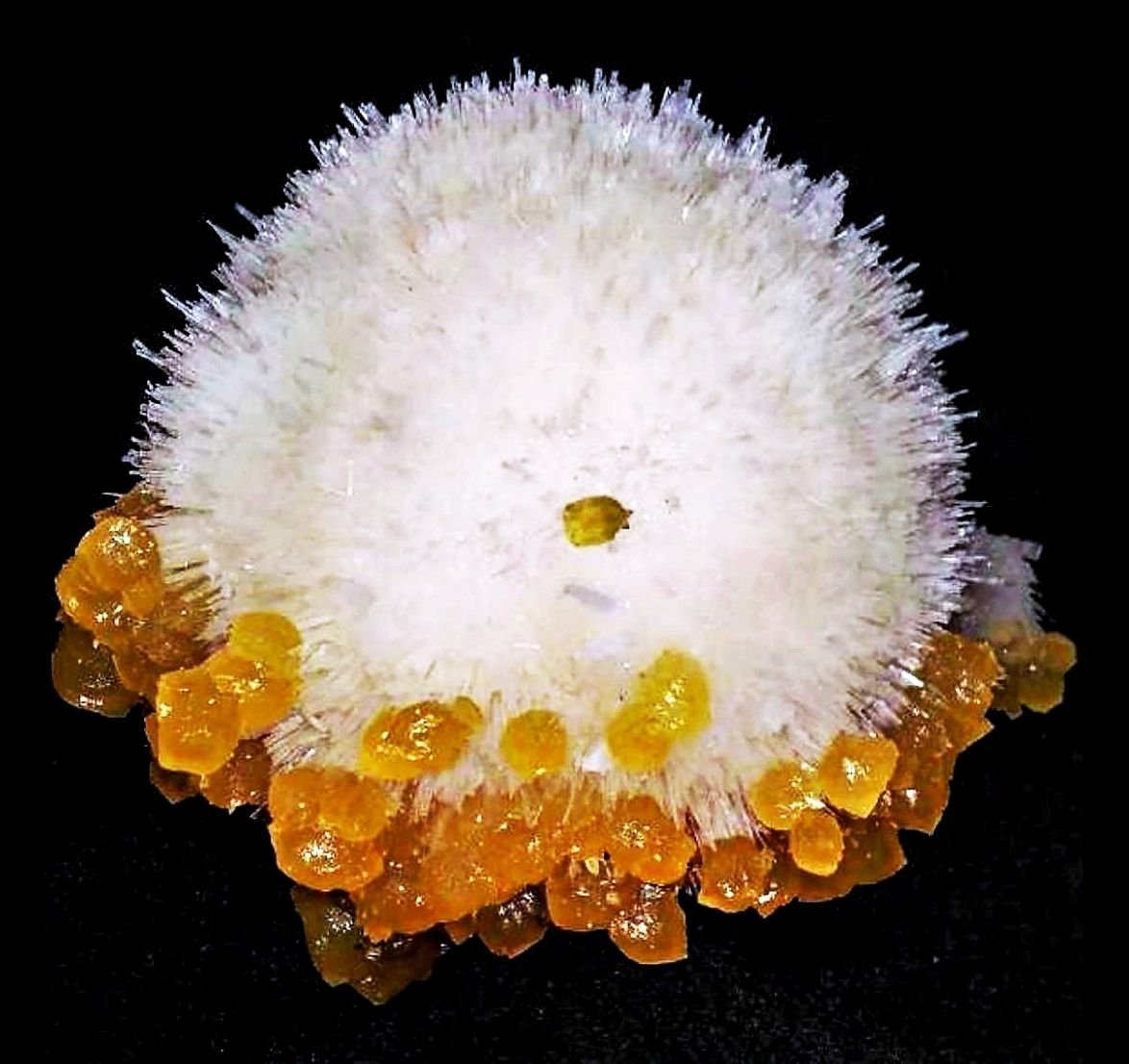 Шар из цитрина кальцита