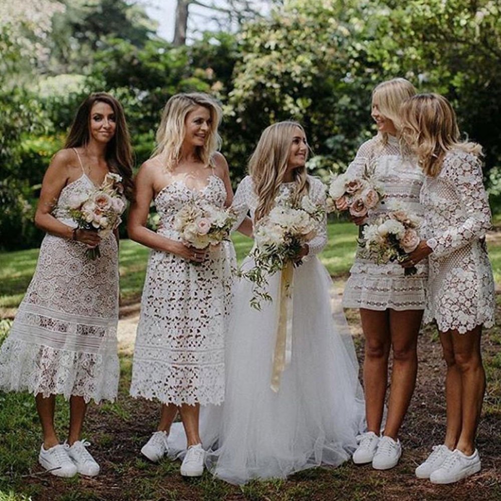 Девушка в платье летнем без лица