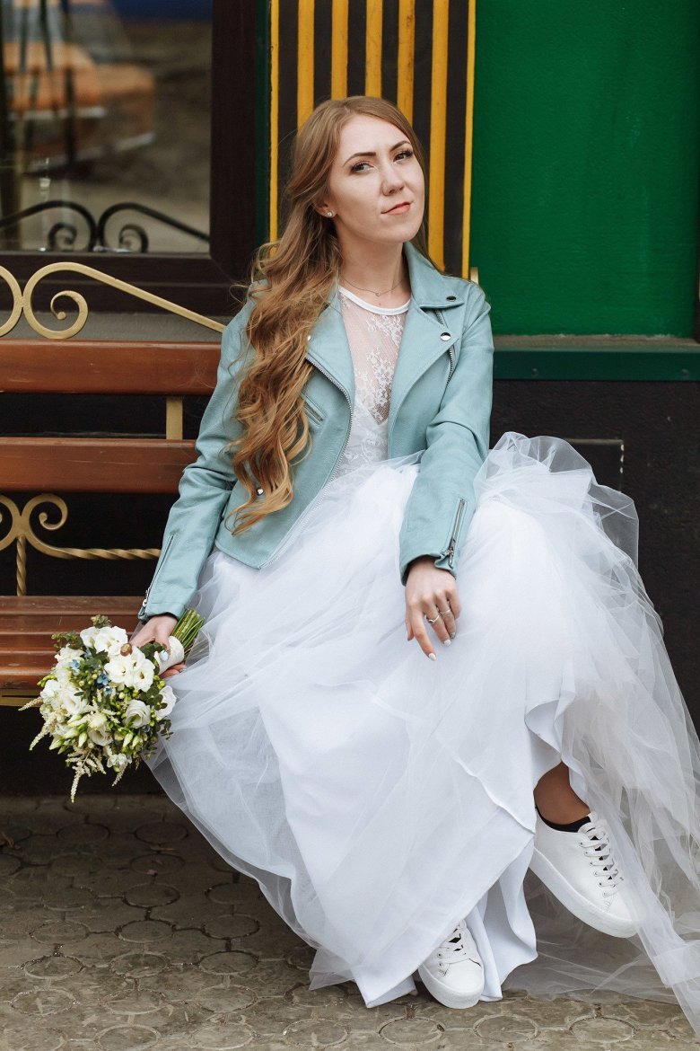 Свадьба в кедах и платье