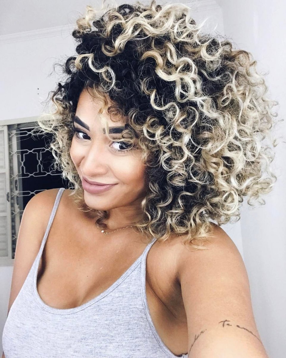 Мелирование на кудрявые волосы