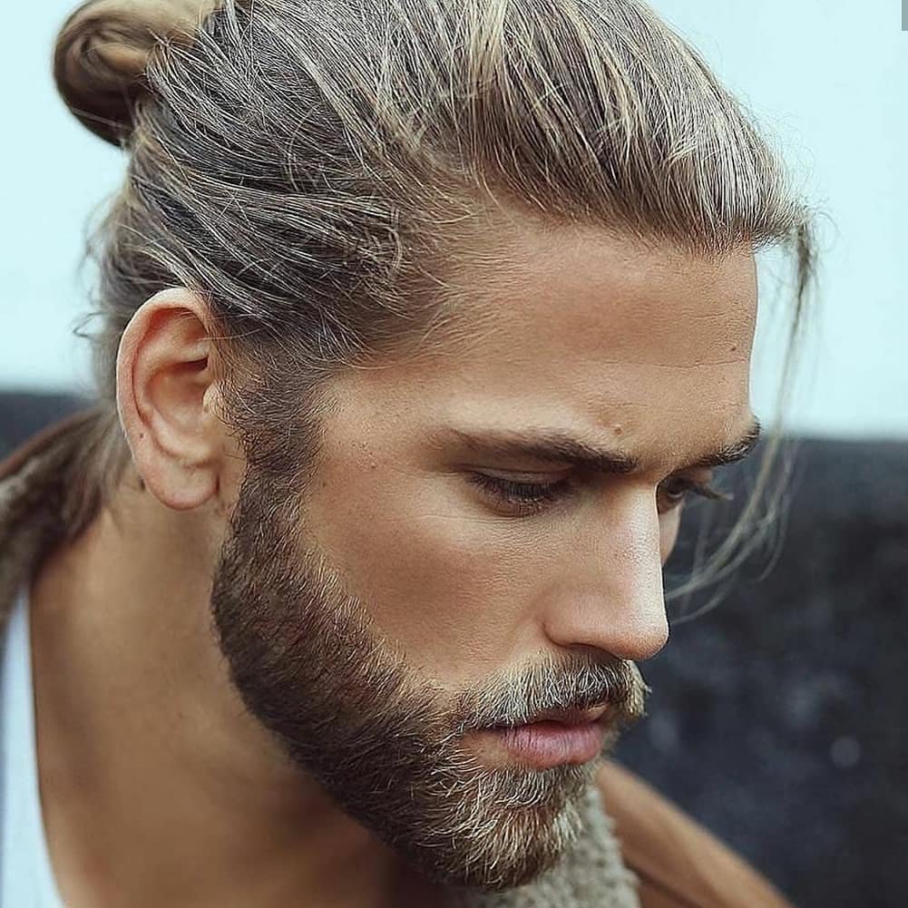 Длинные волосы мужские