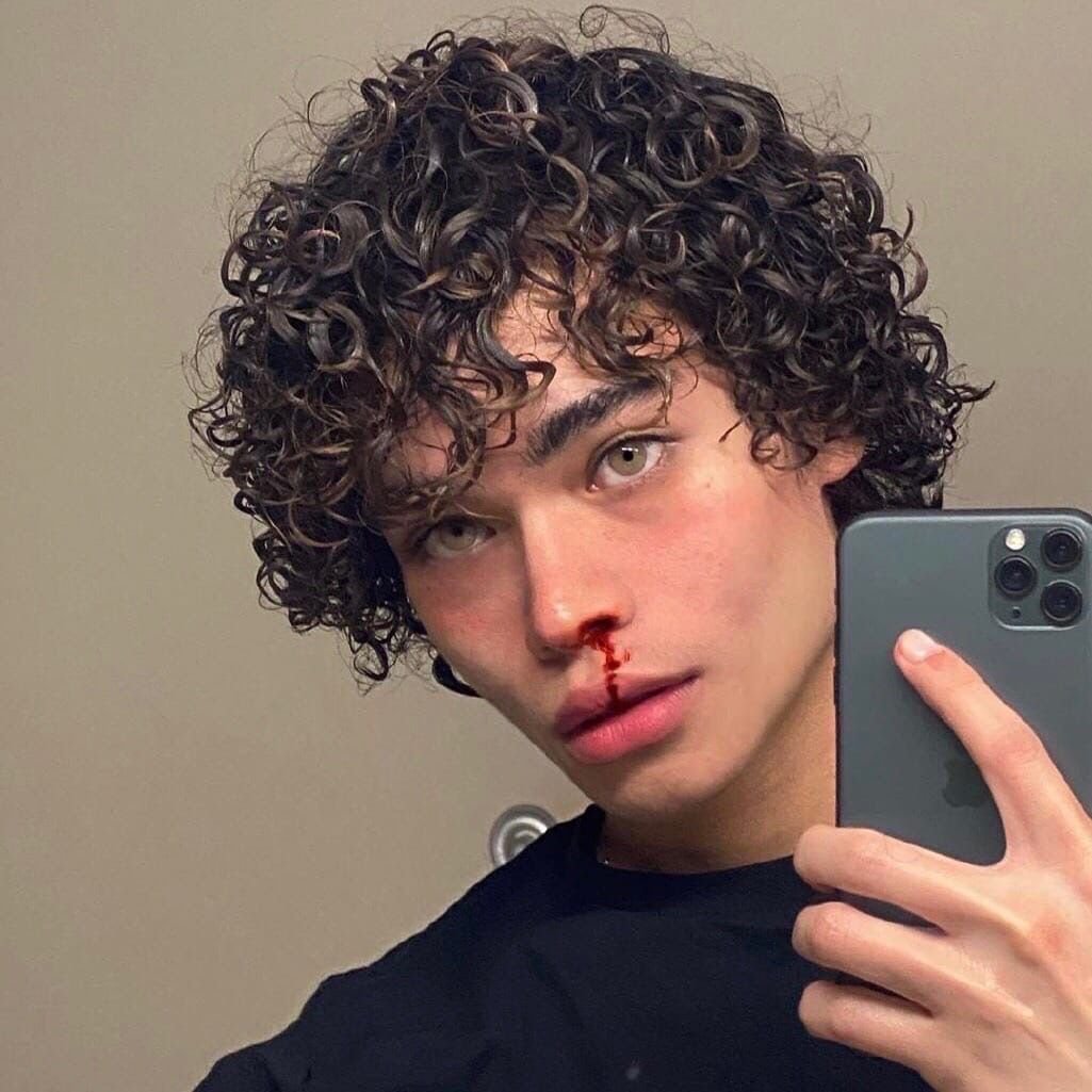 Керли андеркарт