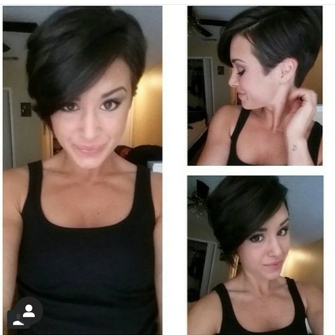 Девушка с длинными каштановыми волосами