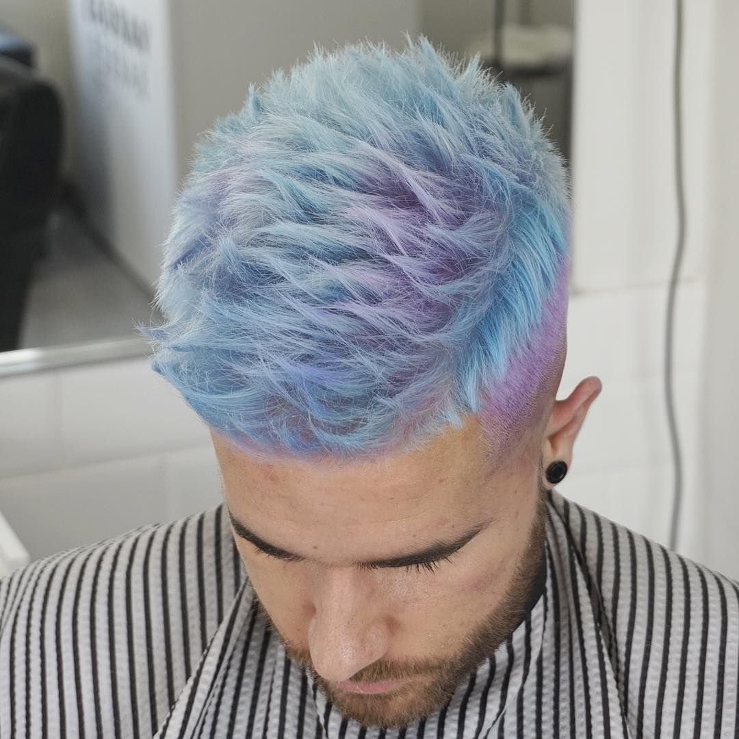 Волосы голубого цвета мужские