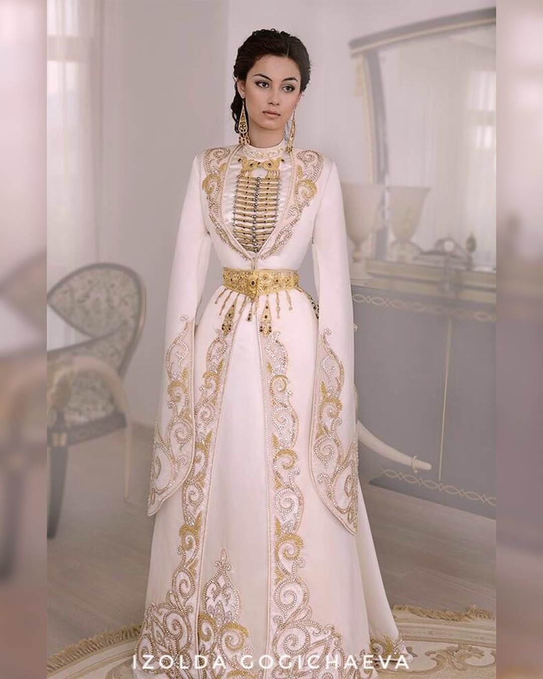 Армянский национальный костюм Марашлян