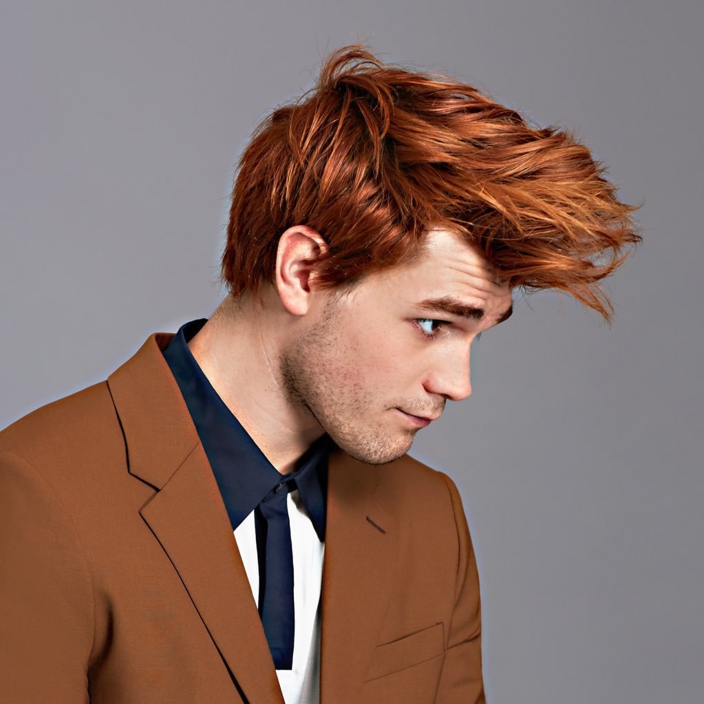Рыжеволосый парень