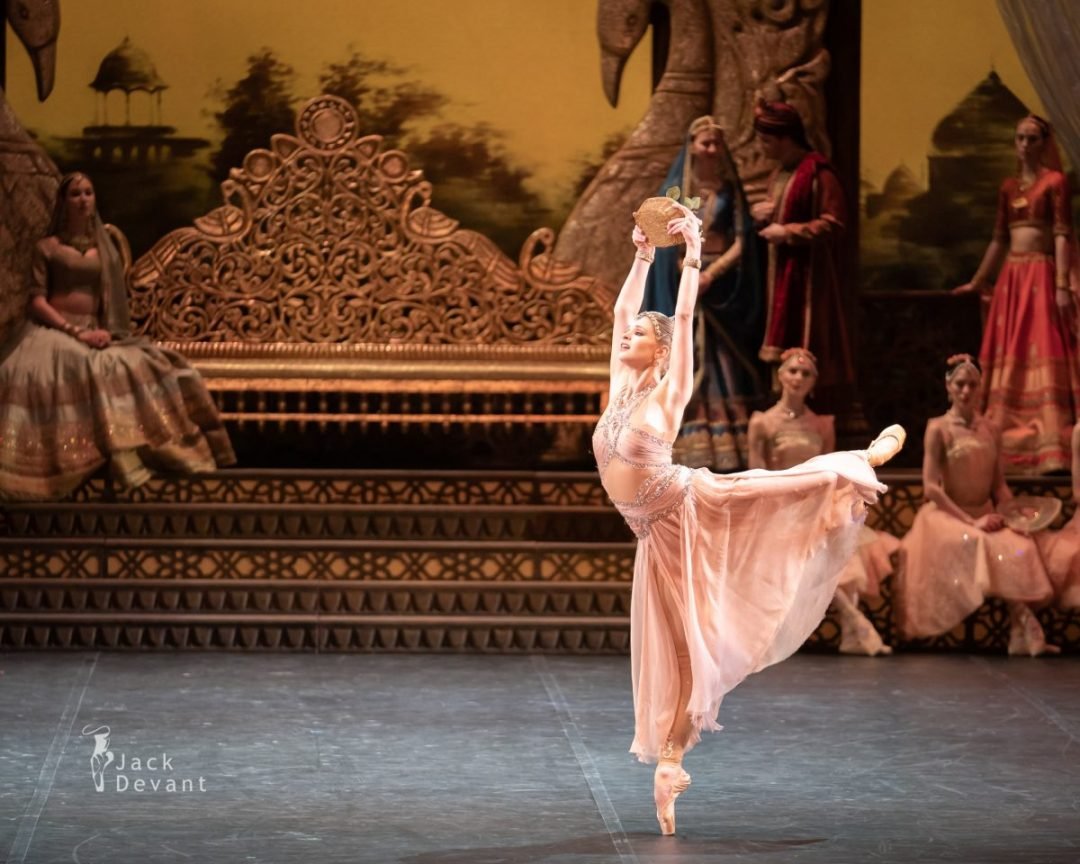 Воронцова и Татарников