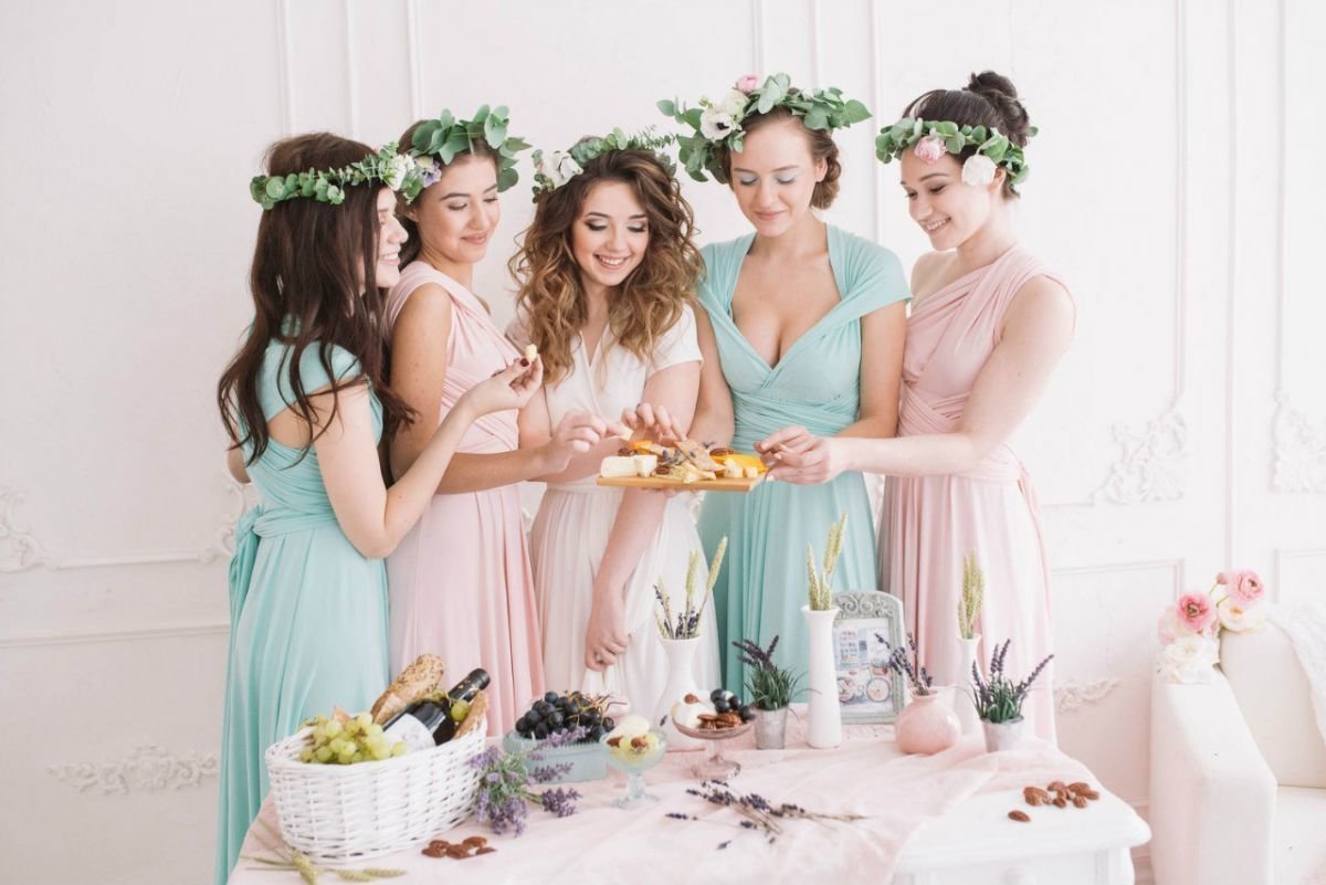 Декор стены для девичника