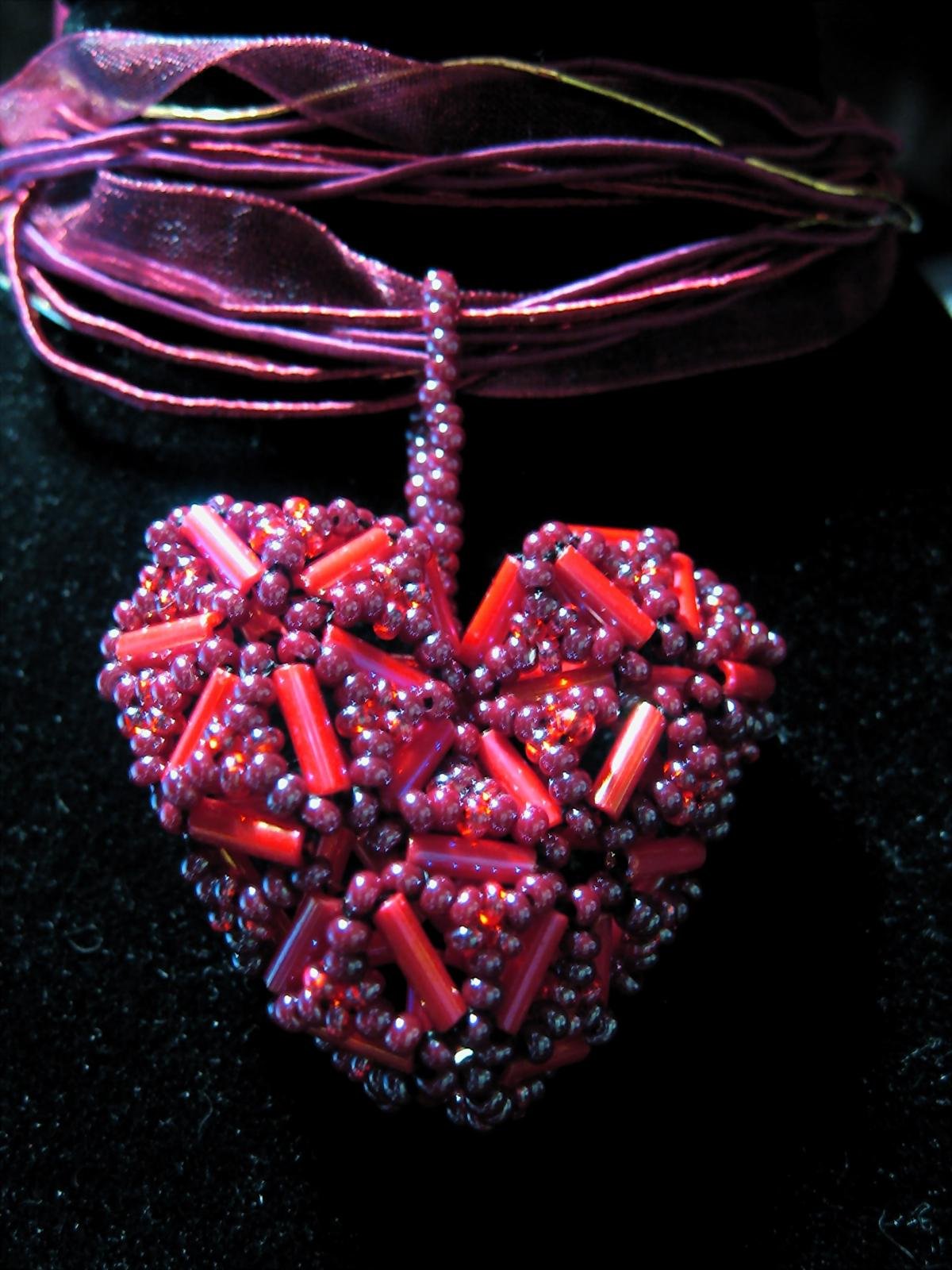 Бисер кулон сердце