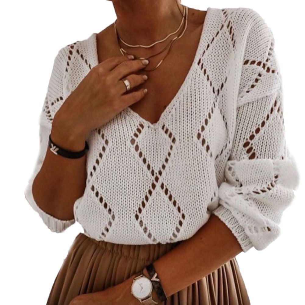 Свитер с ажурными ромбами