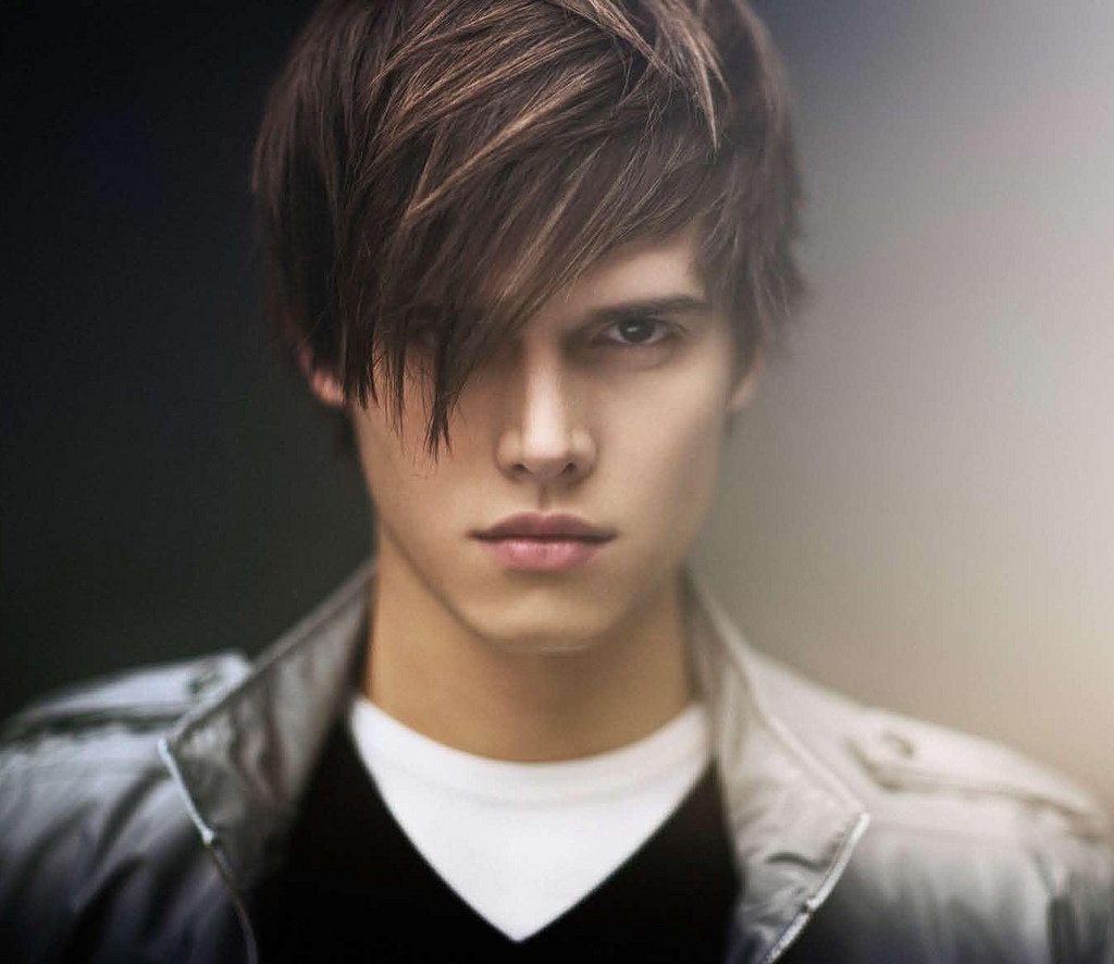 Подростковые стрижки с длинной челкой