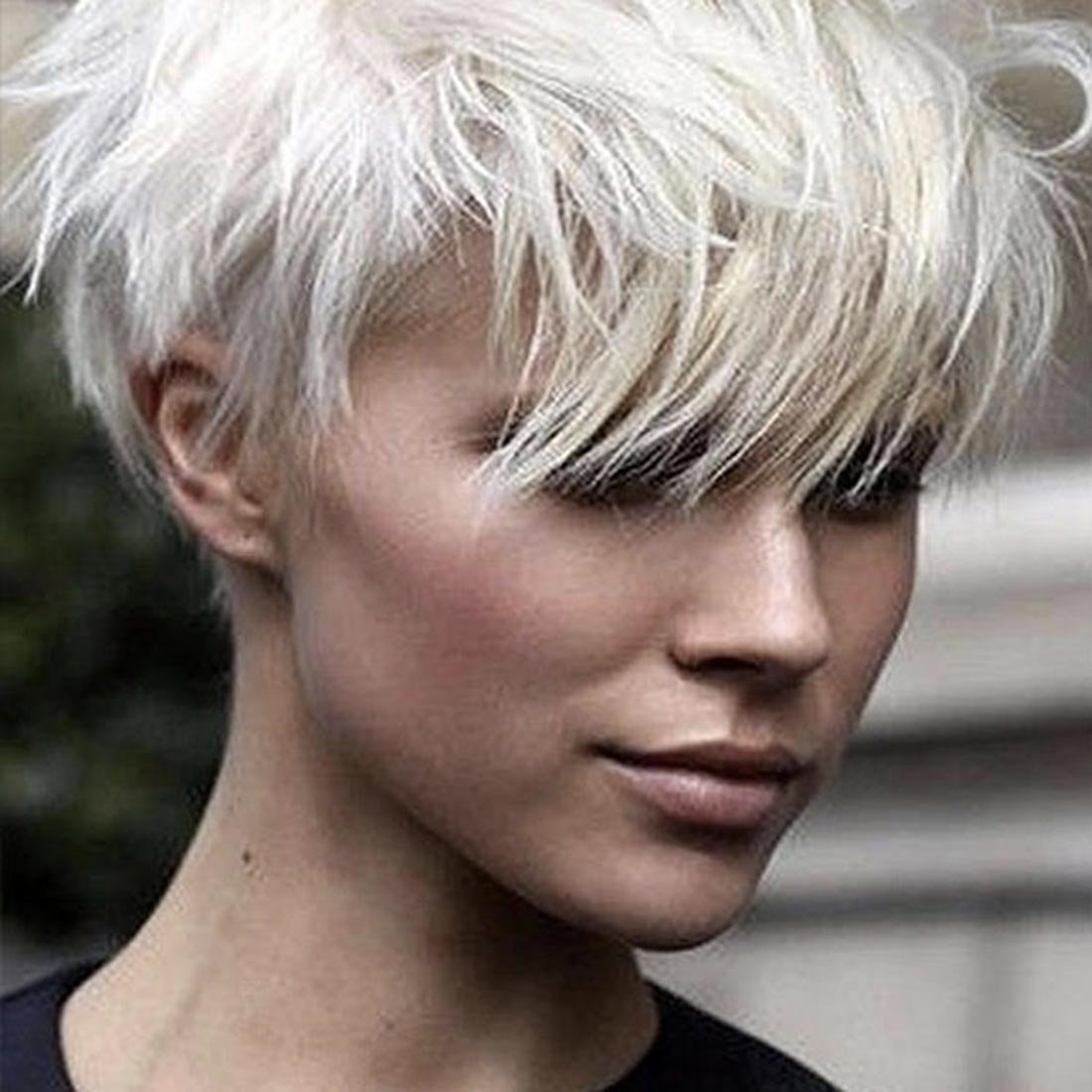 Пикси Гарсон Боб на белые волосы