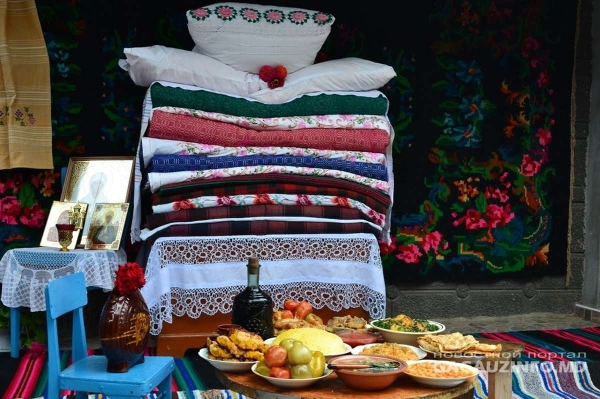 Молдова национальный музей интерьер Гагаузия