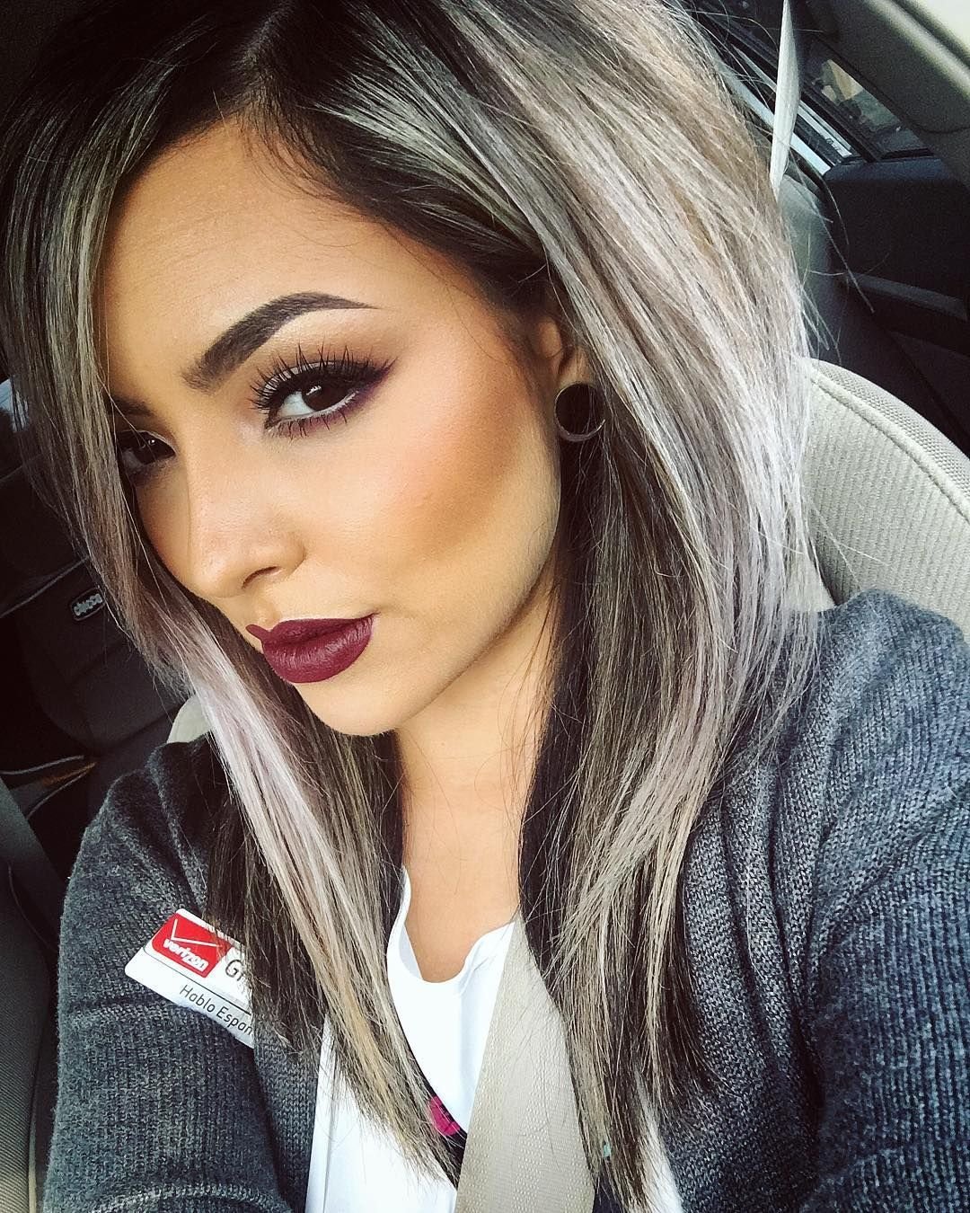 Боб каре с прядями