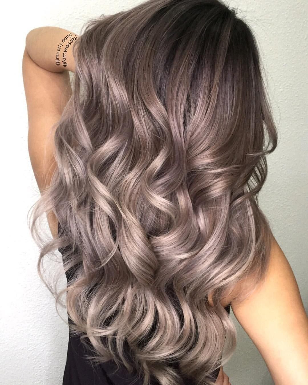 Пепельный балаяж 2022