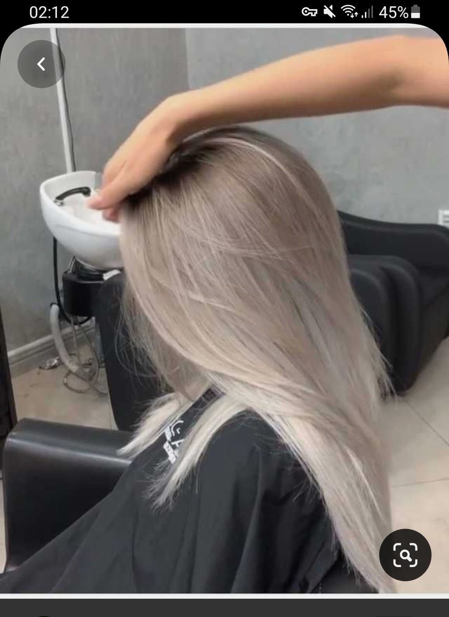 Стефани Даниэль пепельная блонд