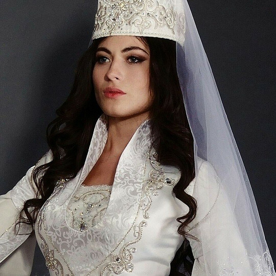 Свадебное платье в Кавказском стиле