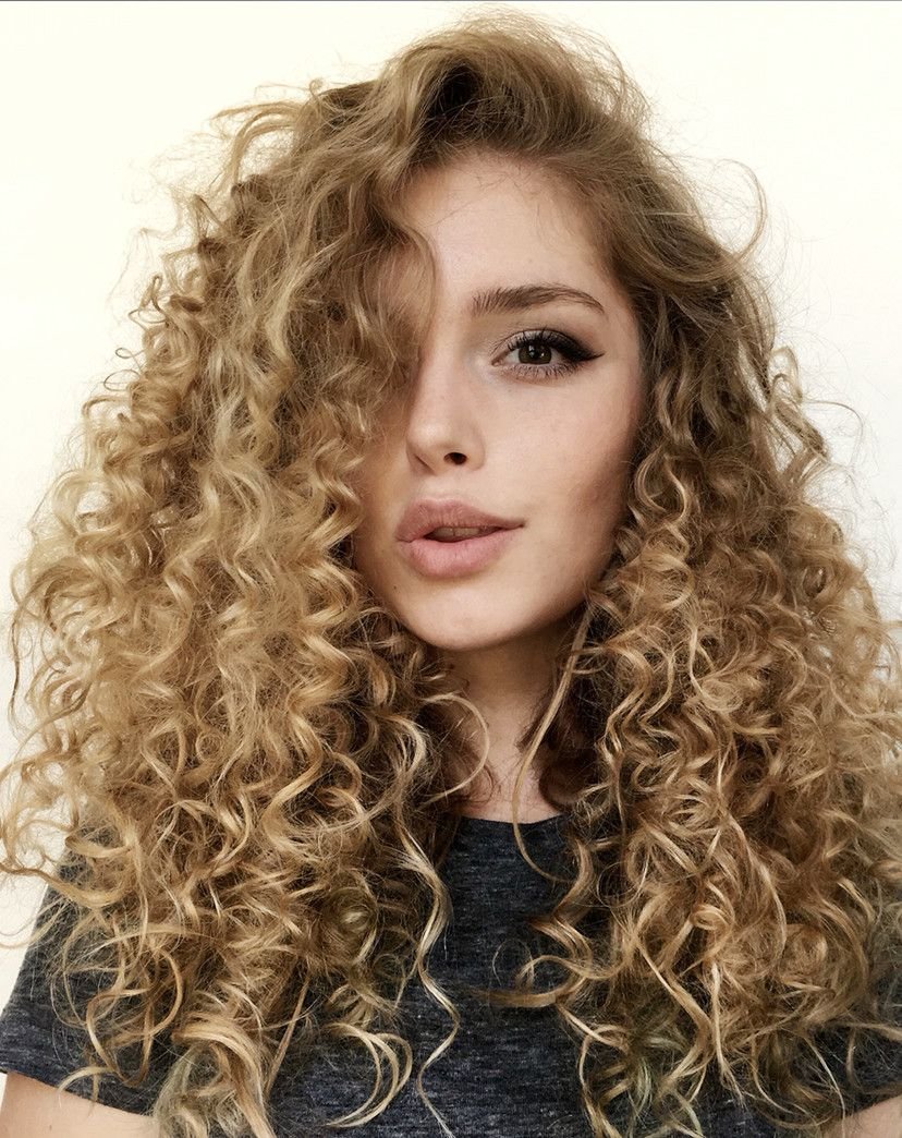 Danielle Campbell 4k