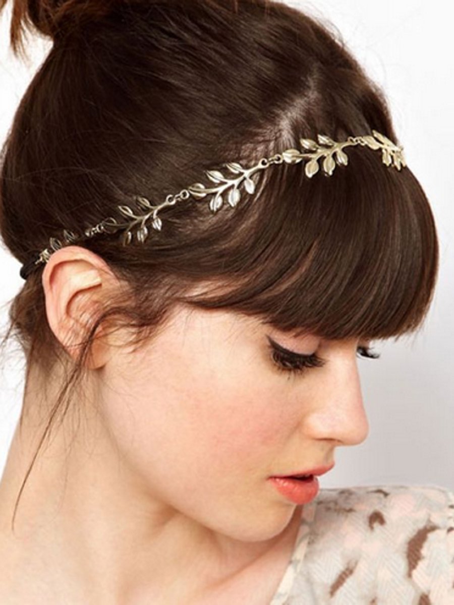 Прическа с обручем