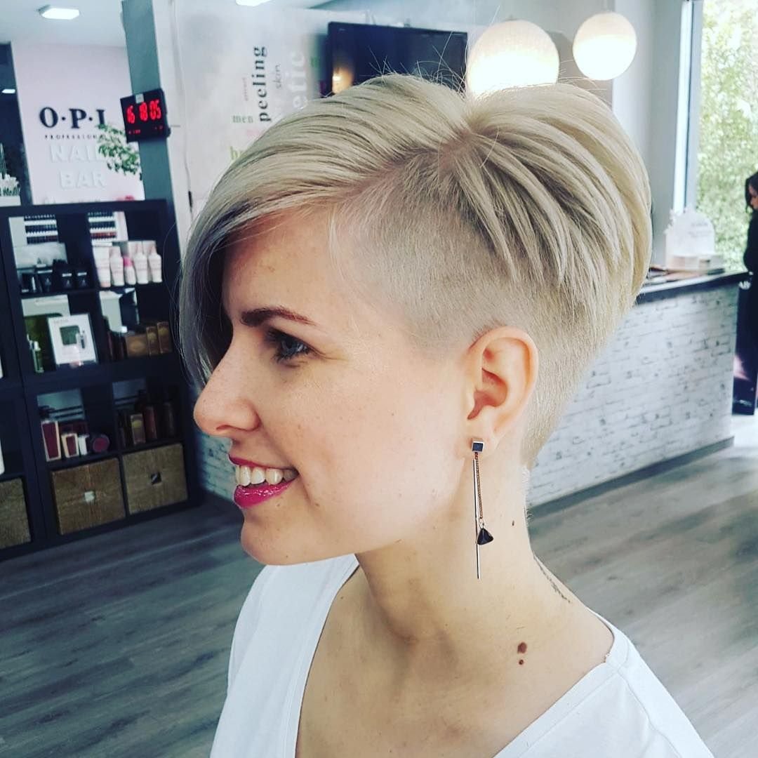 Пикси андеркат с асимметрией