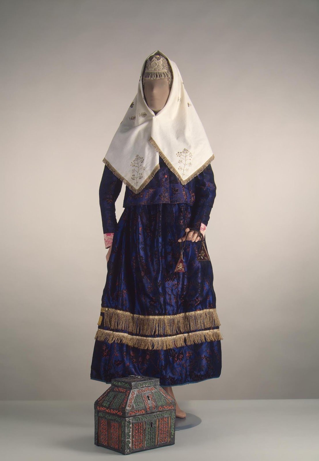 Болгарский свадебный костюм