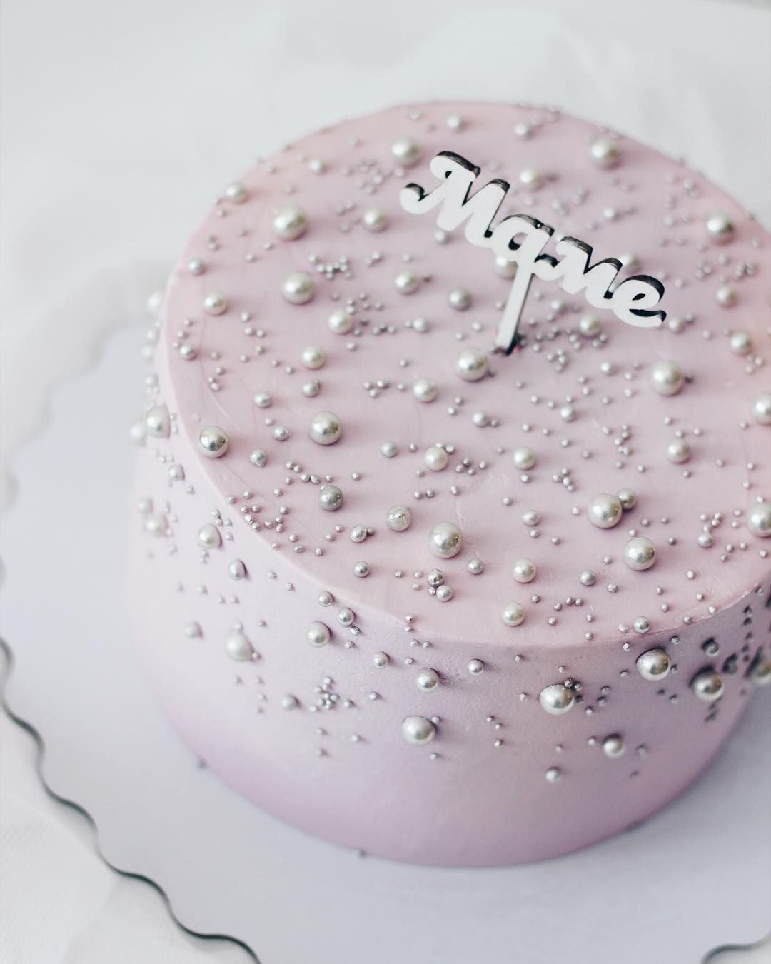 Свадебный торт с жемчужинами