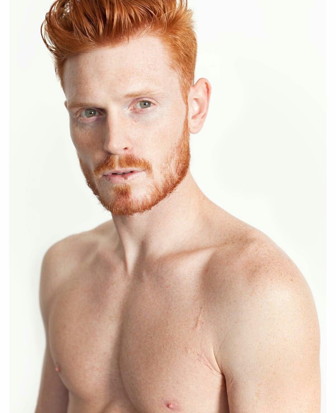 Причёски для рыжих парней