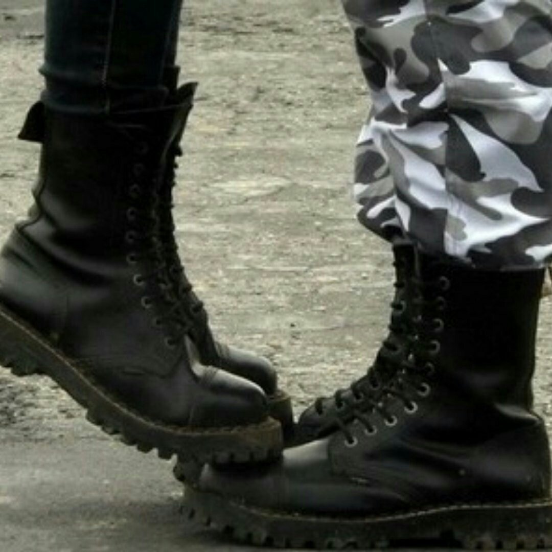 Невеста в резиновых сапогах