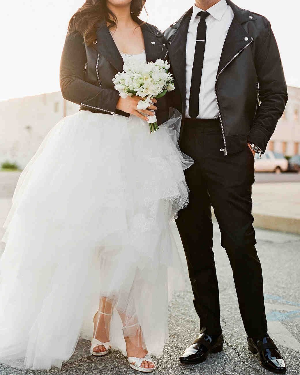 Свадебное платье с кедами