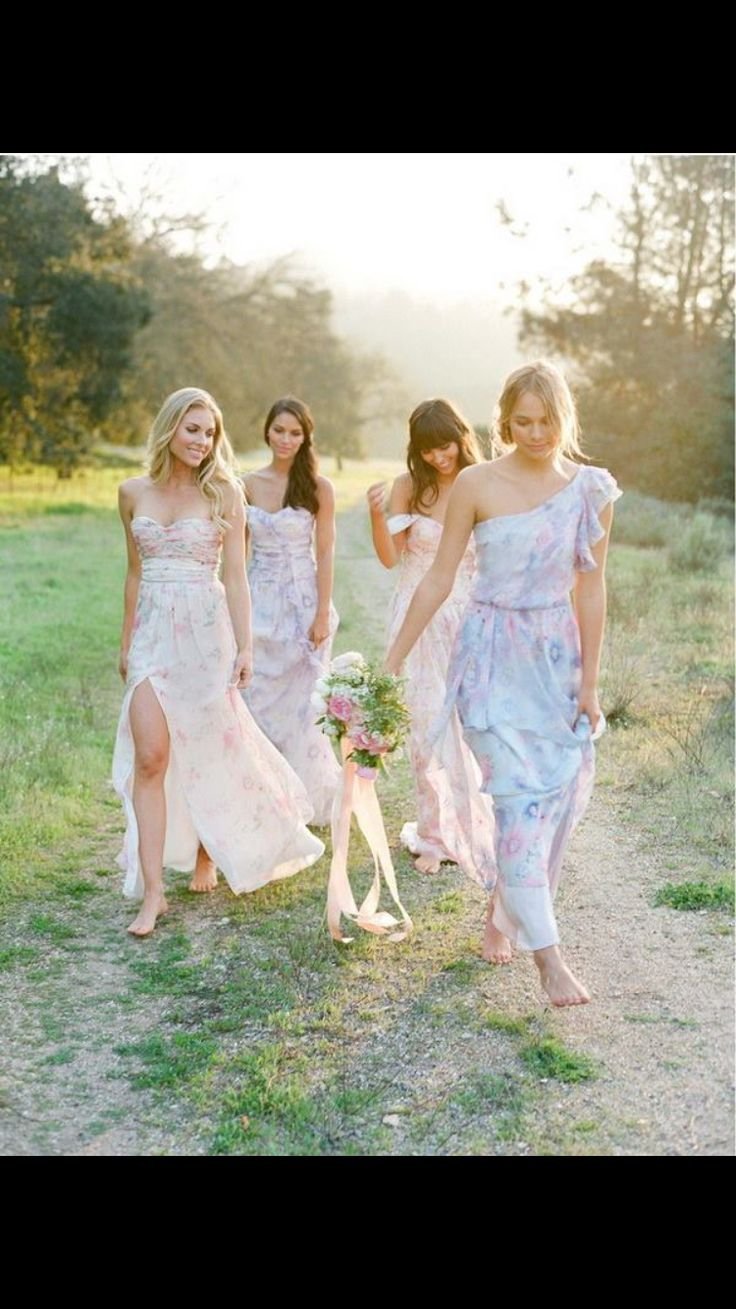 Босоногие подружки