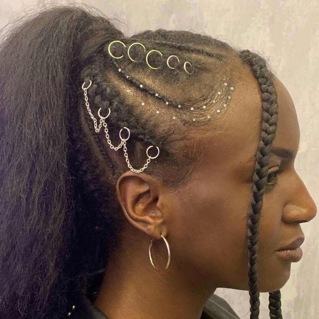 Стразы на голове прически