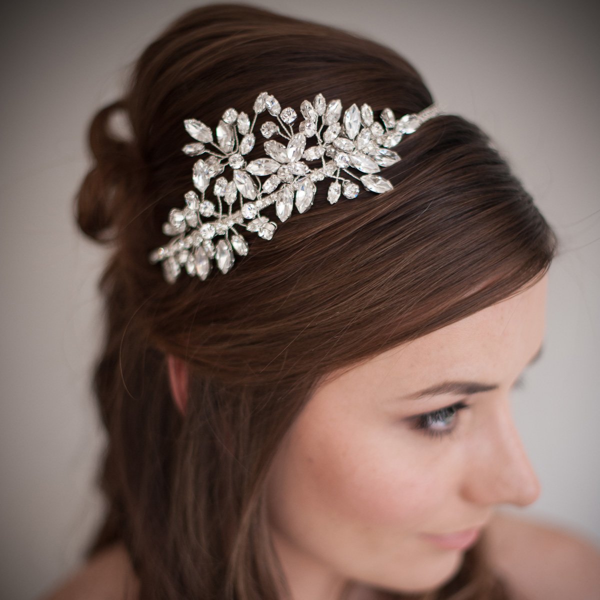 Свадебные прически с двойным ободком