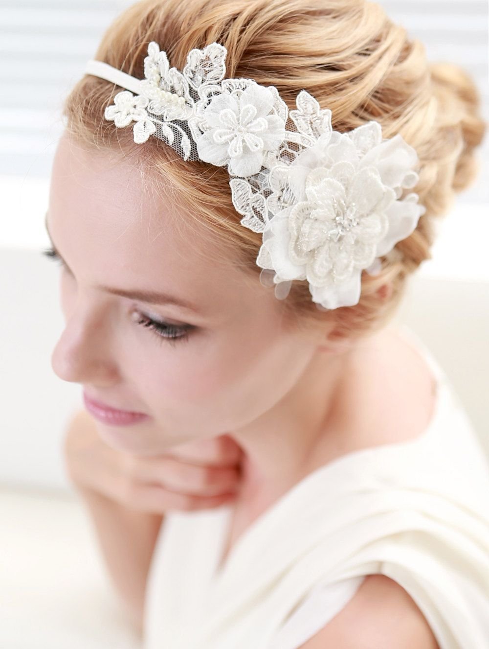 Ободок из кружева