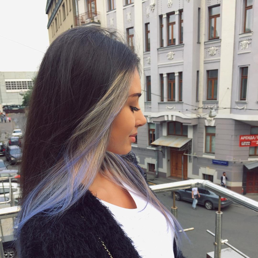 Две осветленные пряди