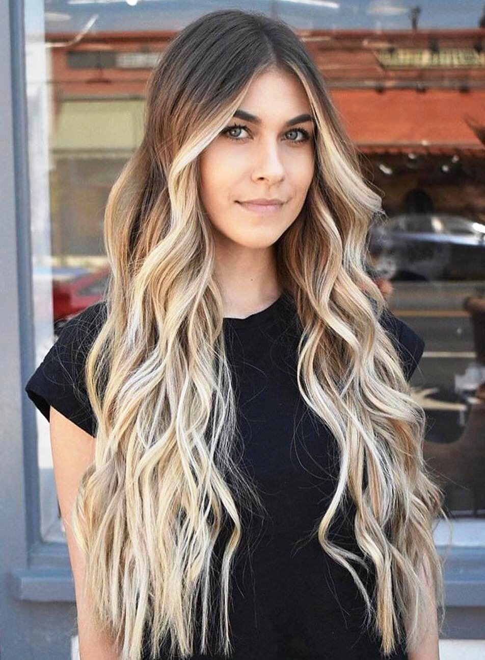 Осветленные пряди у лицамв каре