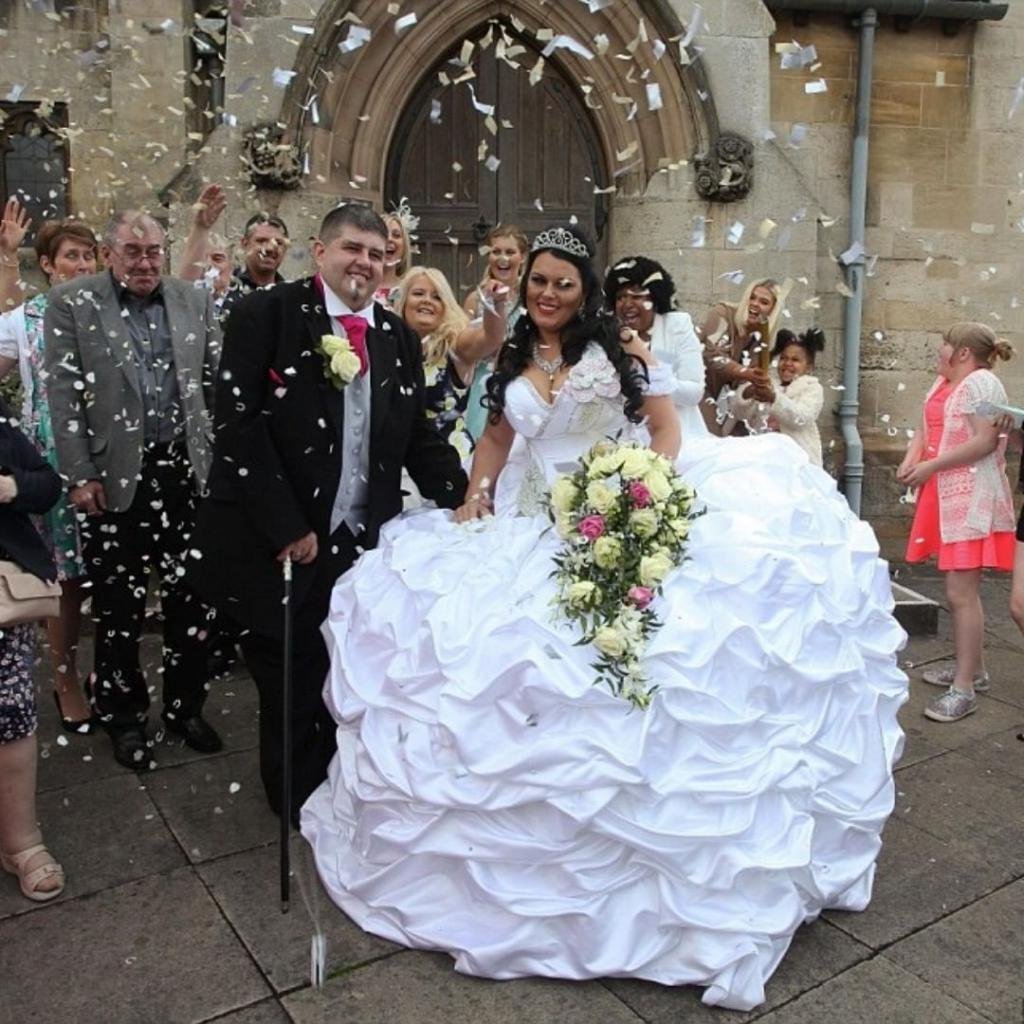 Сондра Челли платья