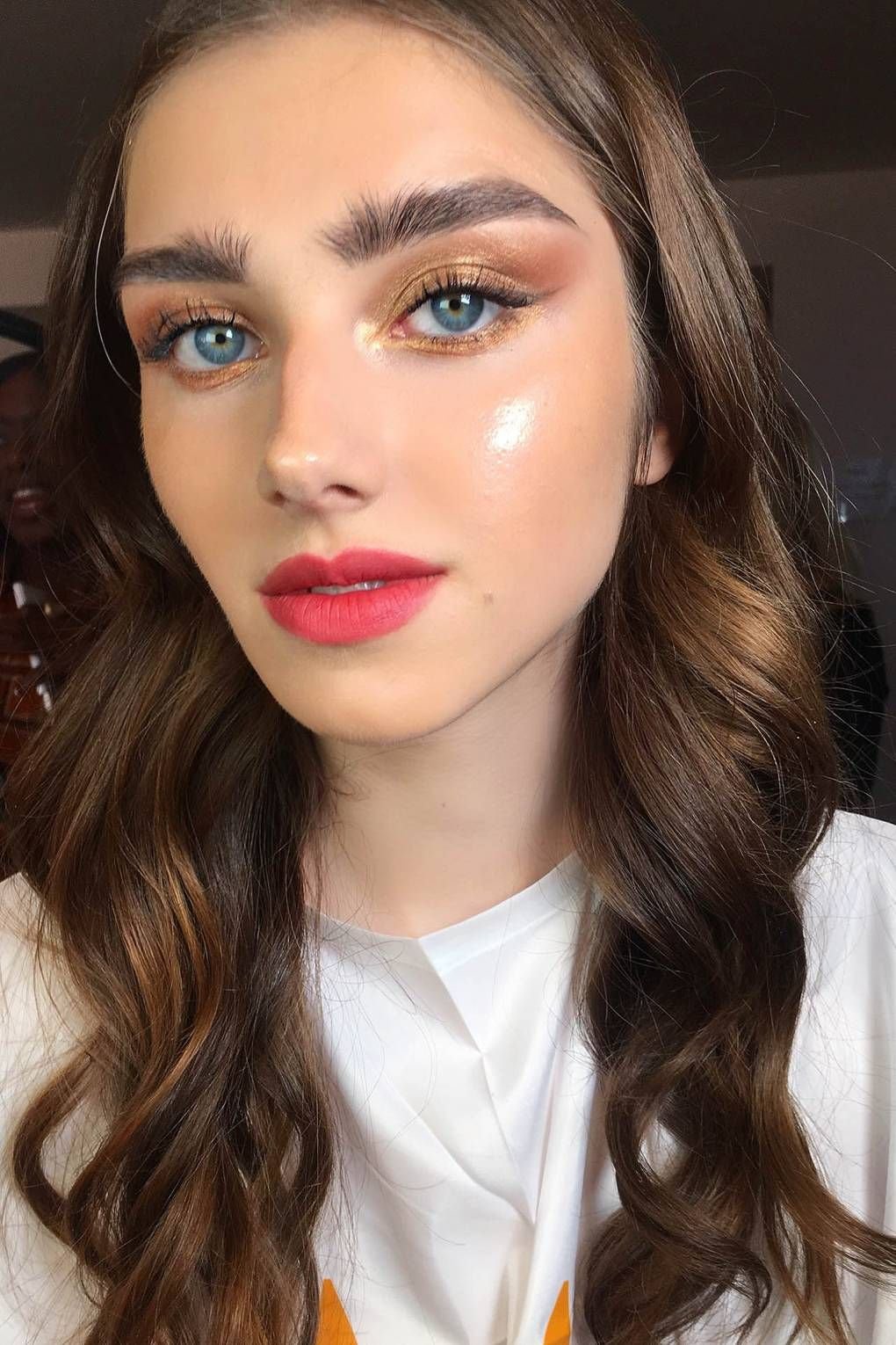 Красивые брови для русых девушек