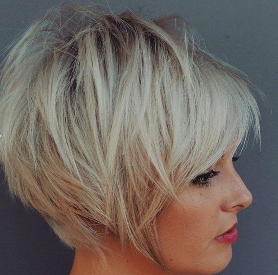 Стрижки не требующие укладки градуированное каре