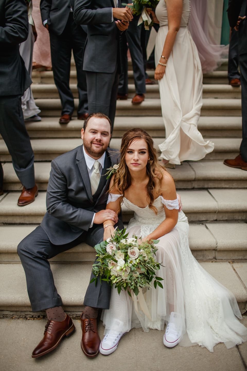 Свадебное платье с сапогами