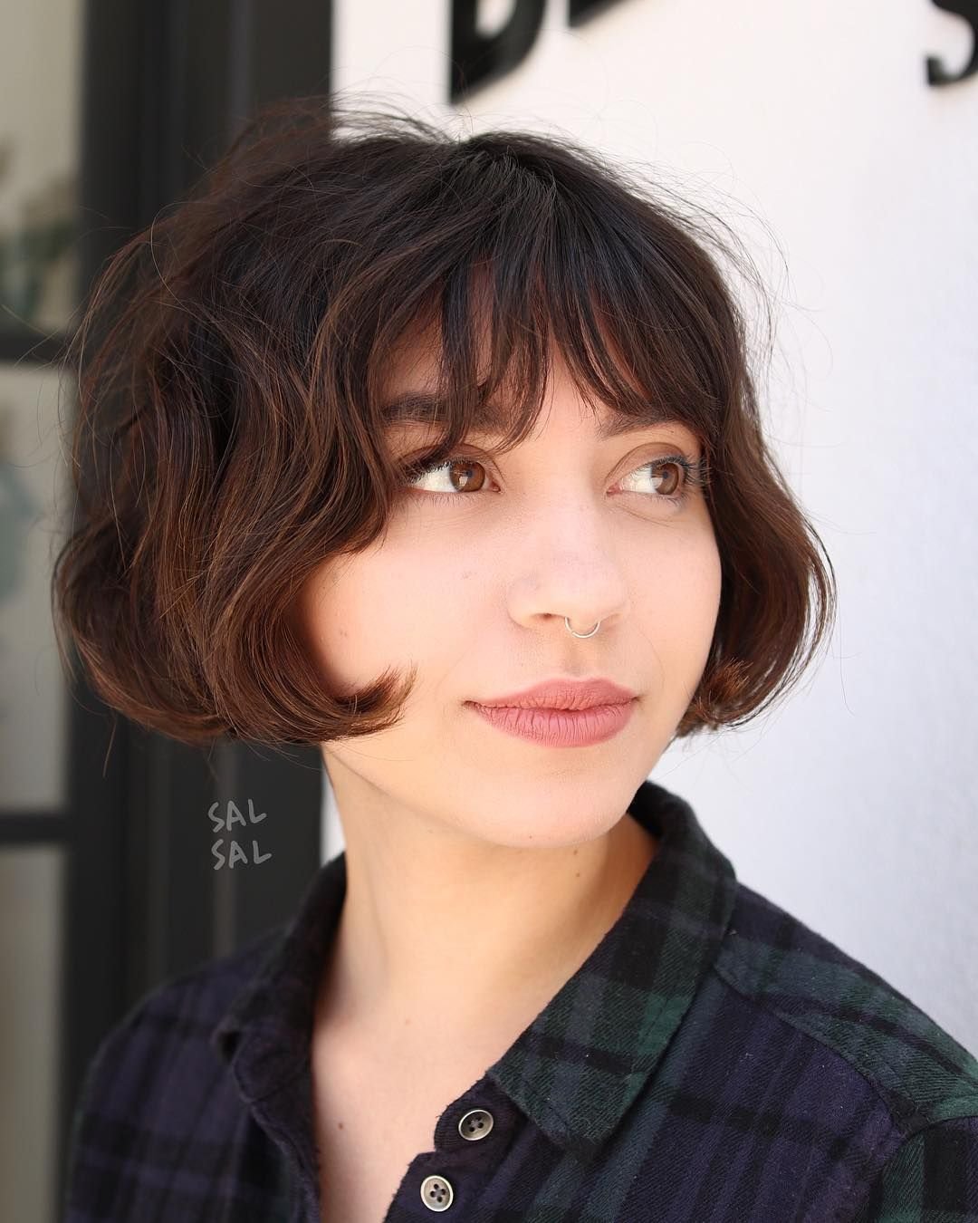 Каре растрепанный кудрявый Боб