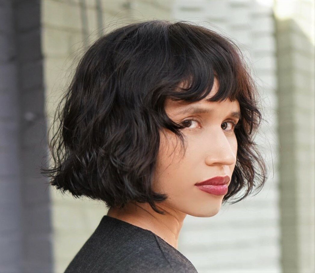 Каре -Боб стрижки на кудрявые волосы 2020