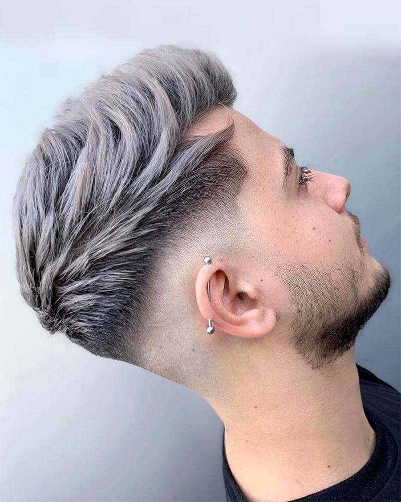 Парень с кудрявыми волосами Эстетика