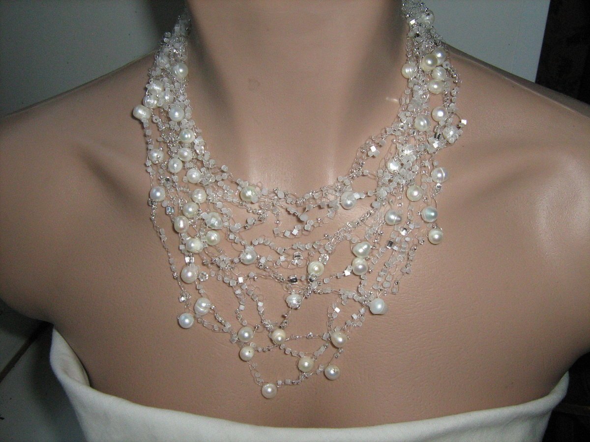 Браслеты из бисера и страз