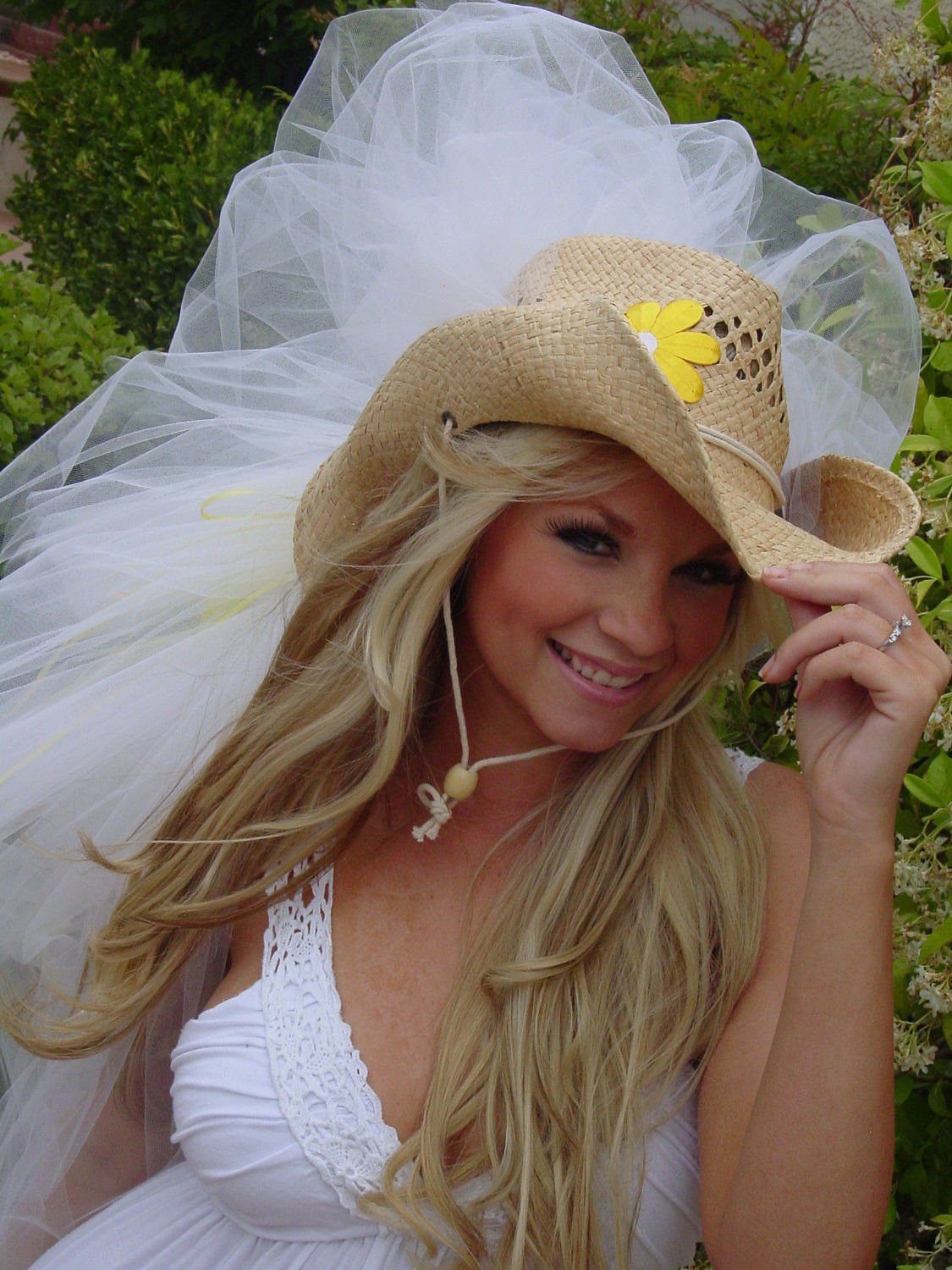 Фата на ободке