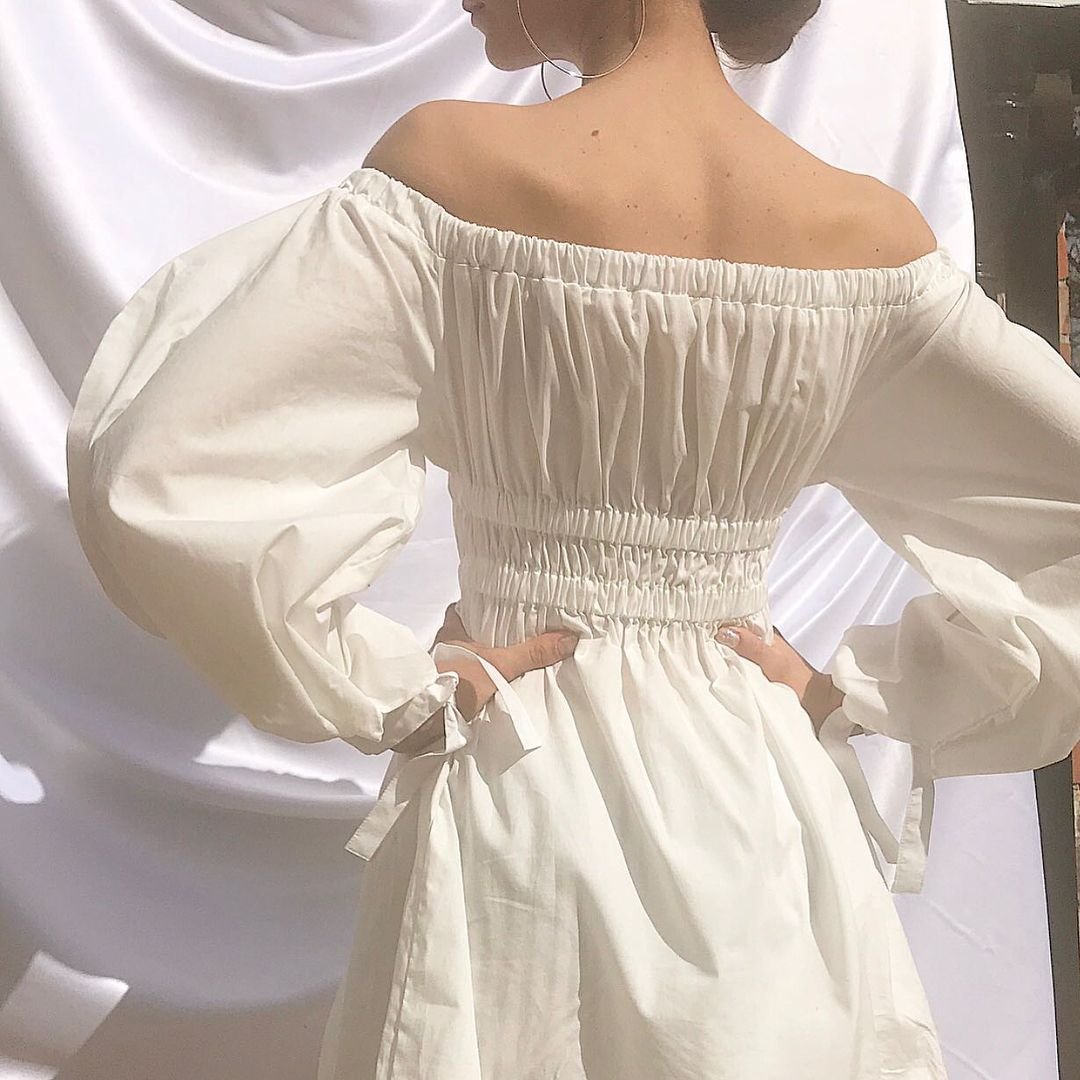 Алёна Шишкова в платье