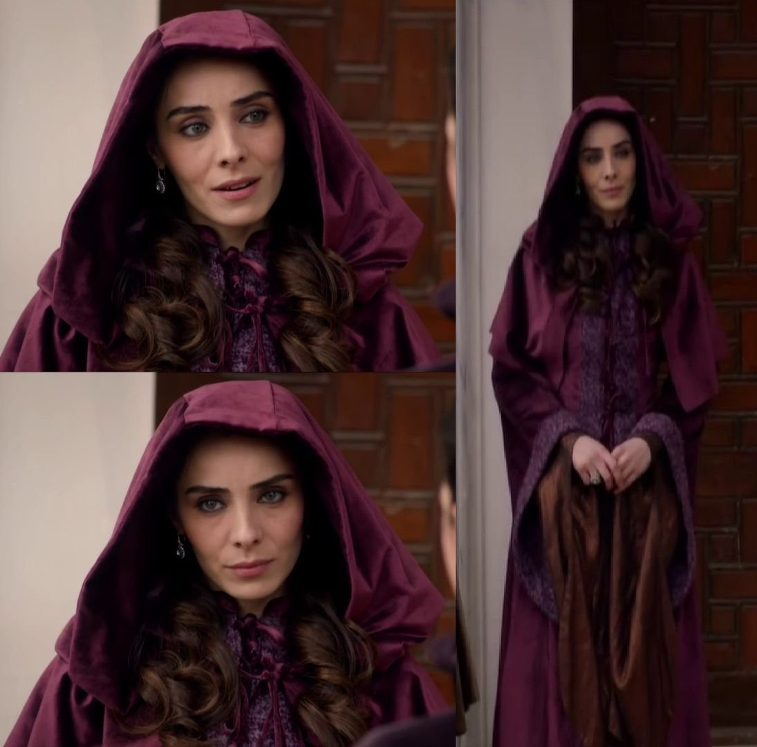 Хатидже Султан в зеленом платье